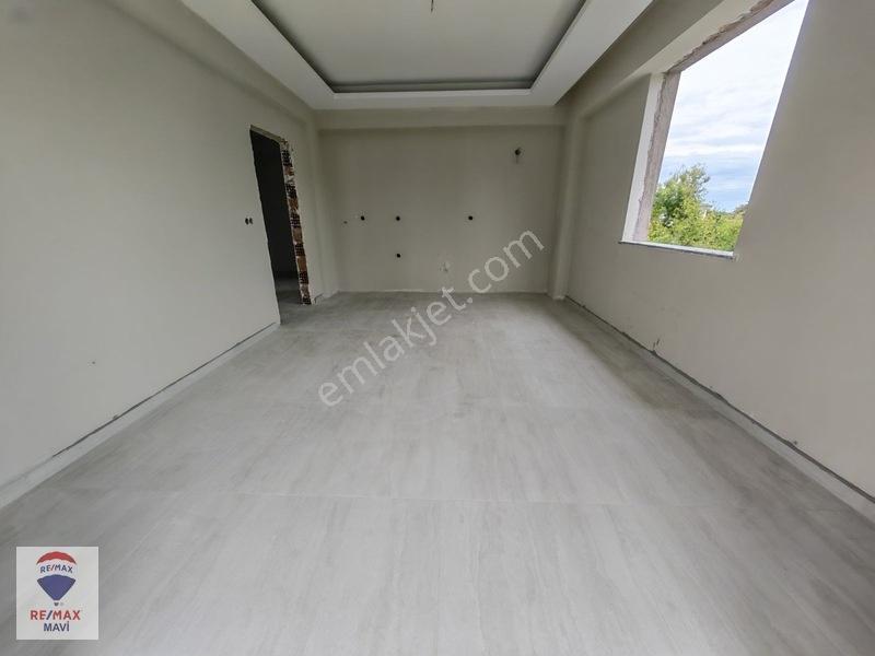 Karasu Aziziyede Çift Havuzlu Prestijli Sitede 4+1 Lüks Satılik — fotoğraf 22
