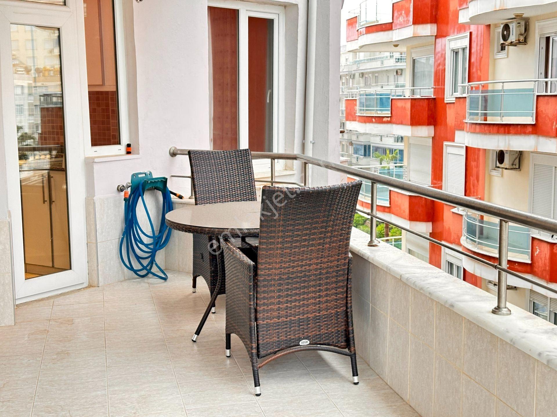 Alanya Mahmutlar’da Denize Sıfır Full Eşyalı 2+1 Daire — fotoğraf 9