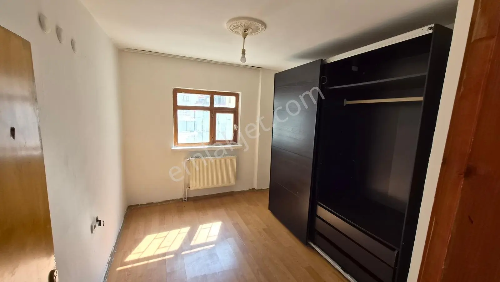 Abidinpaşada Kot-3 De 2+1 Yapılı Satılık Daire — fotoğraf 12