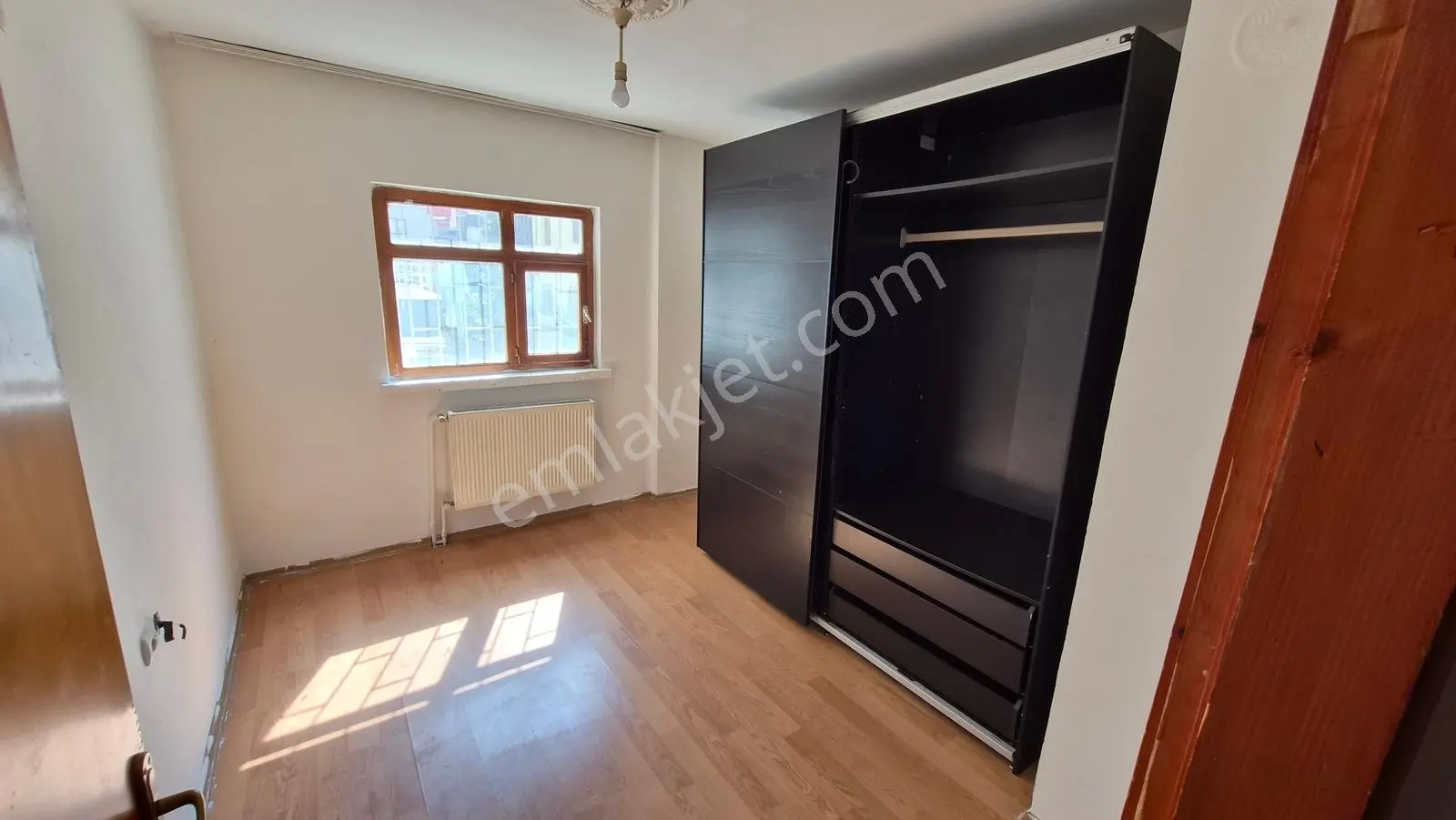 Abidinpaşada Kot-3 De 2+1 Yapılı Satılık Daire — fotoğraf 14