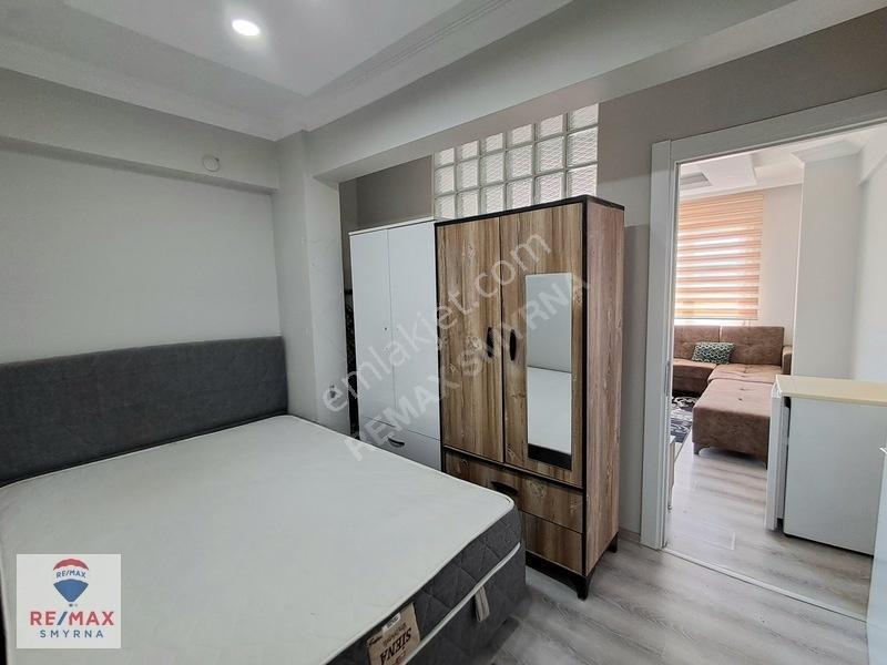 Remax Smyrna'dan Buca Şirinyer Merkez'de Satılık Eşyalı1+1 Daire — fotoğraf 7