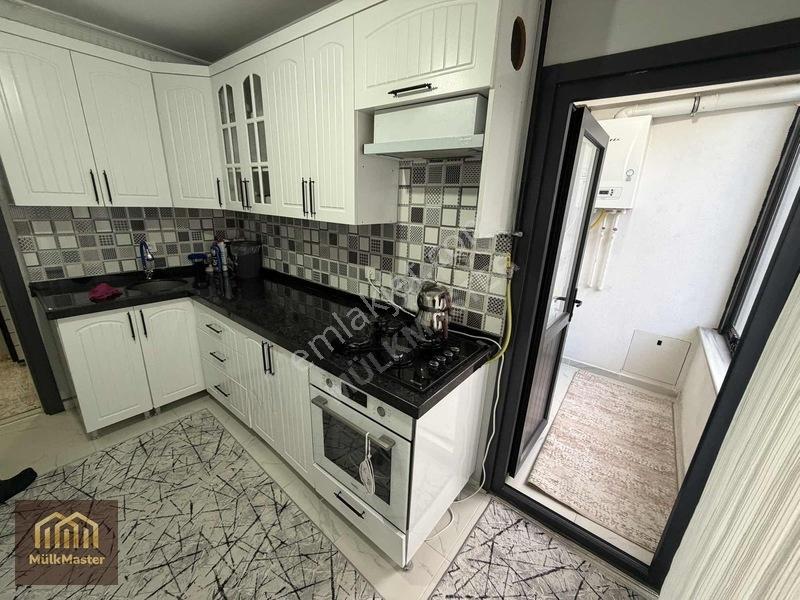 Arnavutköy Atatürk Mah Satılık 2+1 Arakat Çift Balkon — fotoğraf 4