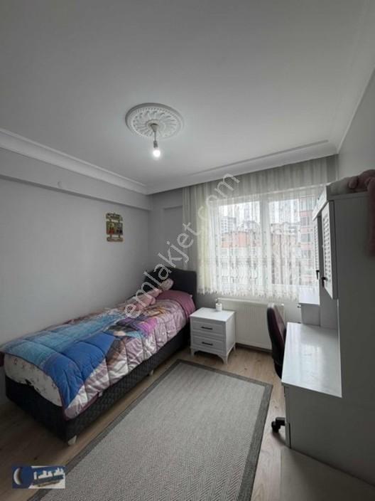 Sezer Emlkatan Fırsat — fotoğraf 12
