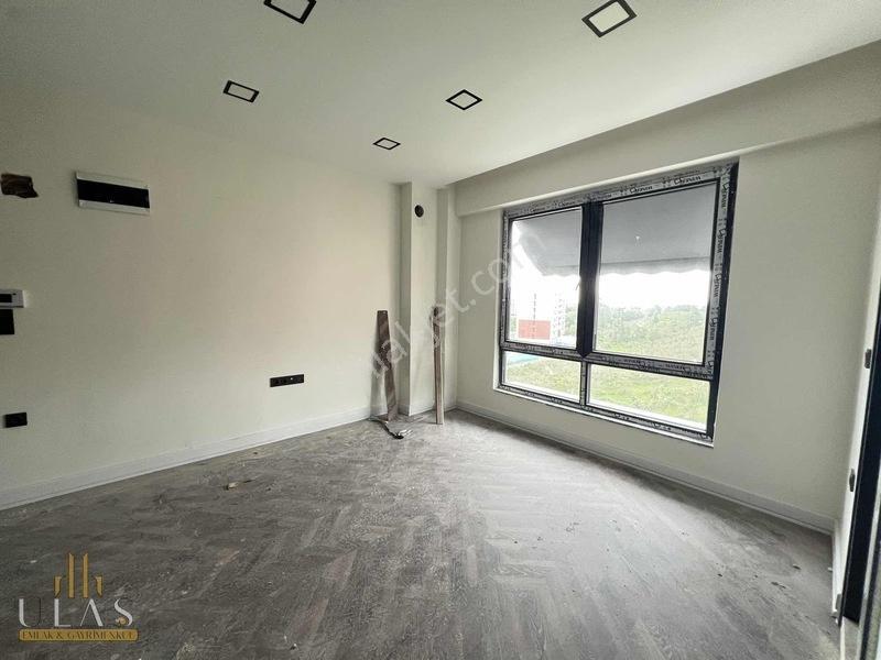 Ulaş Gayrimenkulden Şehir Vki Havuzlu Satılık 1+1 — fotoğraf 15