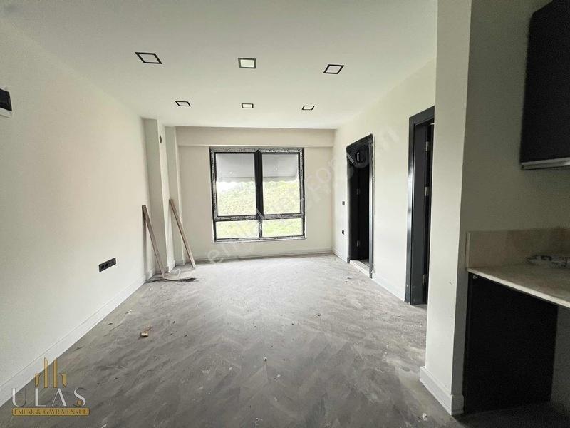 Ulaş Gayrimenkulden Şehir Vki Havuzlu Satılık 1+1 — fotoğraf 19