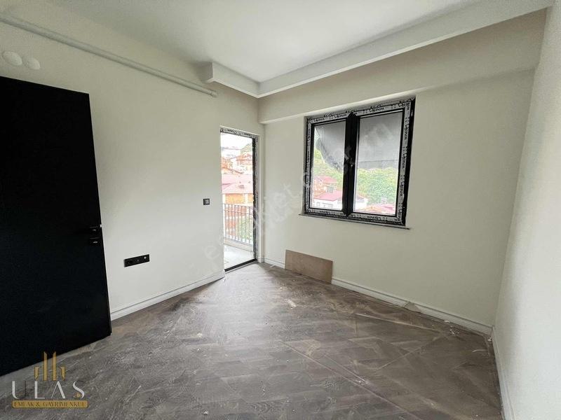 Ulaş Gayrimenkulden Şehir Vki Havuzlu Satılık 1+1 — fotoğraf 22