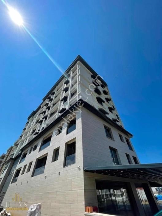 Ulaş Gayrimenkulden Şehir Vki Havuzlu Satılık 1+1 — fotoğraf 32