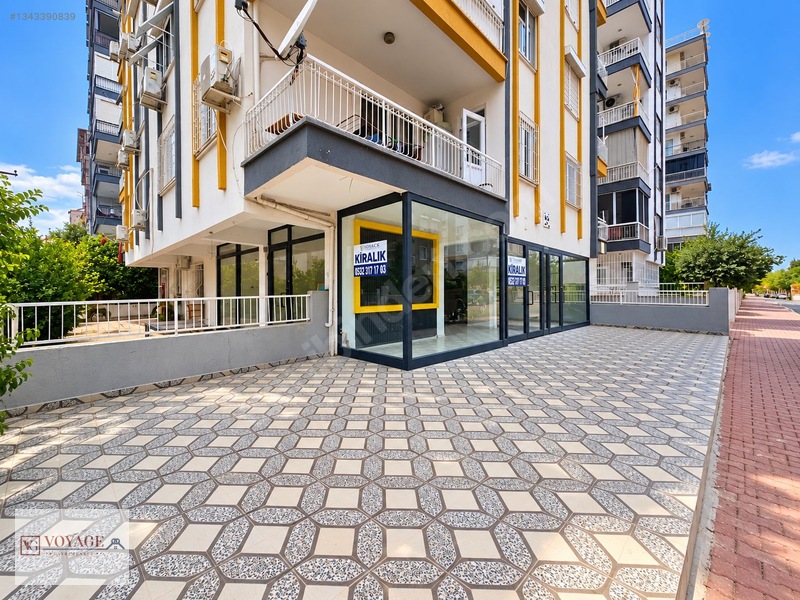 Özcans'dan Bayındır'da 140 M² Depolu Bölünebilir Dükkân — fotoğraf 2