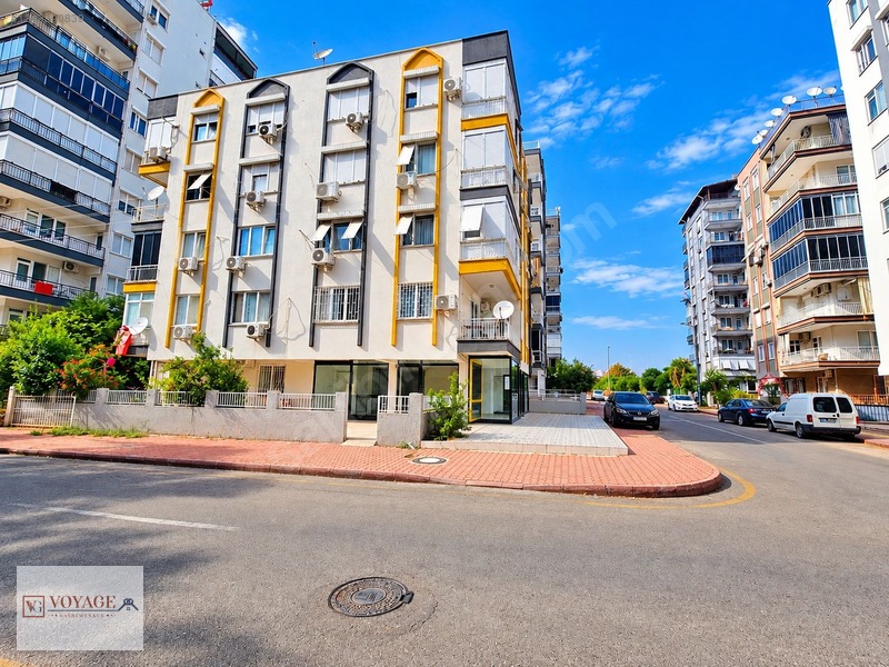 Özcans'dan Bayındır'da 140 M² Depolu Bölünebilir Dükkân — fotoğraf 4