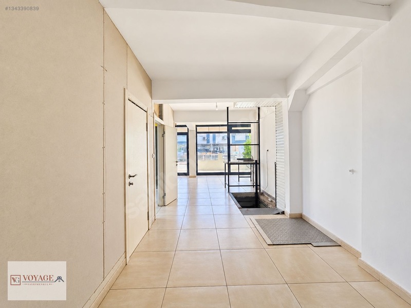Özcans'dan Bayındır'da 140 M² Depolu Bölünebilir Dükkân — fotoğraf 25