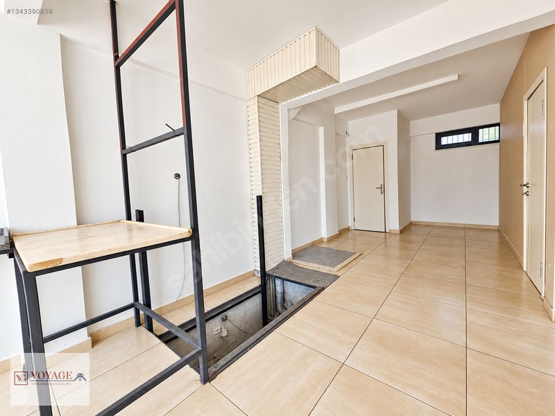 Özcans'dan Bayındır'da 140 M² Depolu Bölünebilir Dükkân — fotoğraf 26