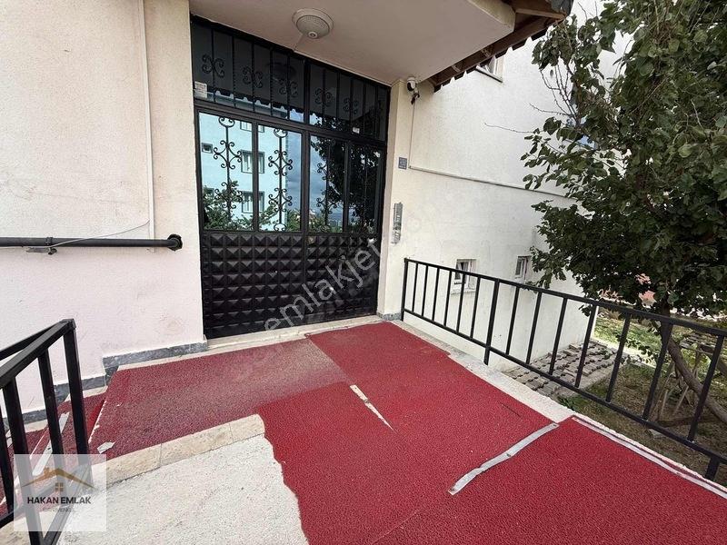 Hakan Emlak'tan Bahçeli Evler Mh. 2+1 Fırsat Daire — fotoğraf 2