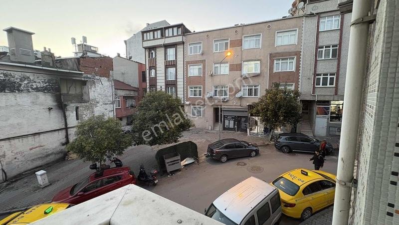 Bayrampaşa Muratpaşa'da Satılık 2+1 Daire, 100m², Cadde Üzeri — fotoğraf 3