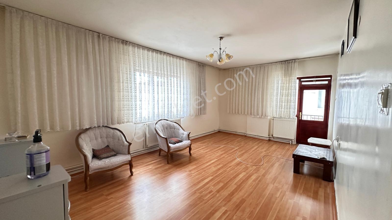 Fsn Den Sincan Mareşal Çakmak Salon Bağımsız Arakatta Geniş 3+1