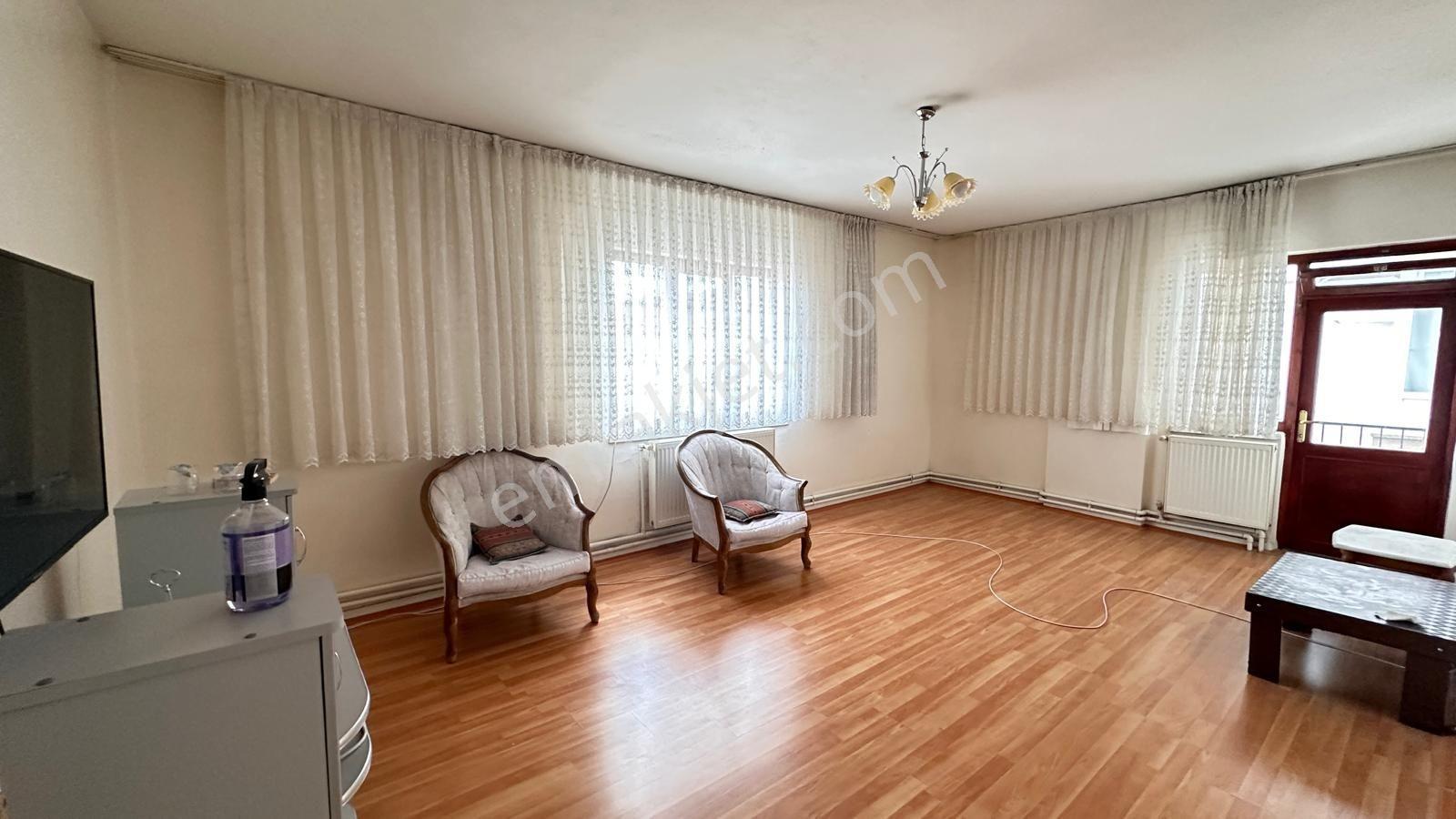 Fsn Den Sincan Mareşal Çakmak Salon Bağımsız Arakatta Geniş 3+1 — fotoğraf 2