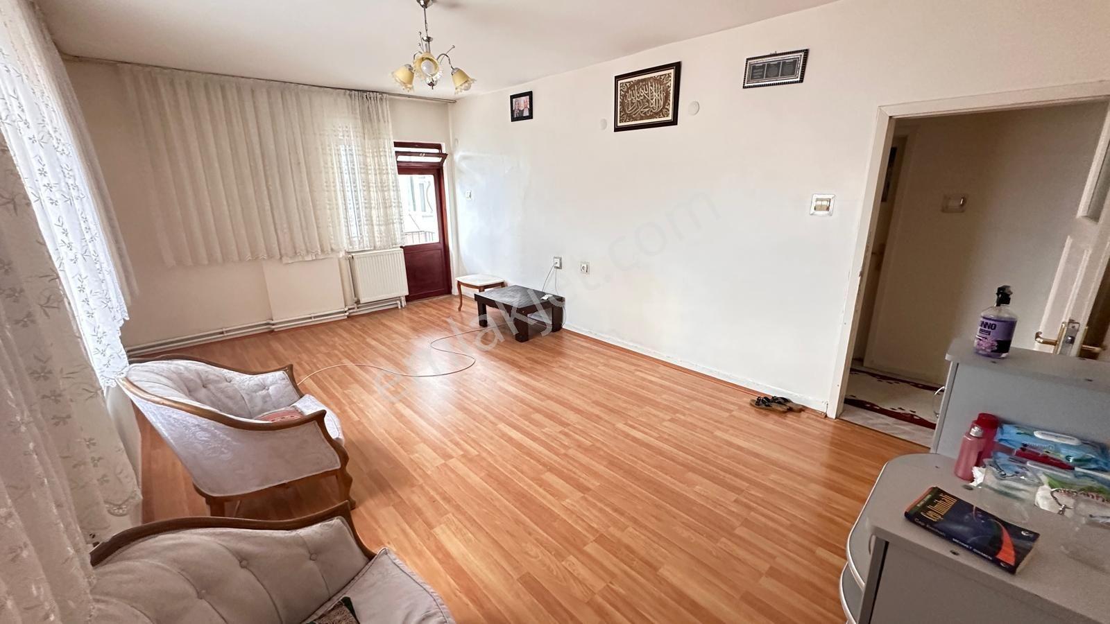 Fsn Den Sincan Mareşal Çakmak Salon Bağımsız Arakatta Geniş 3+1 — fotoğraf 3