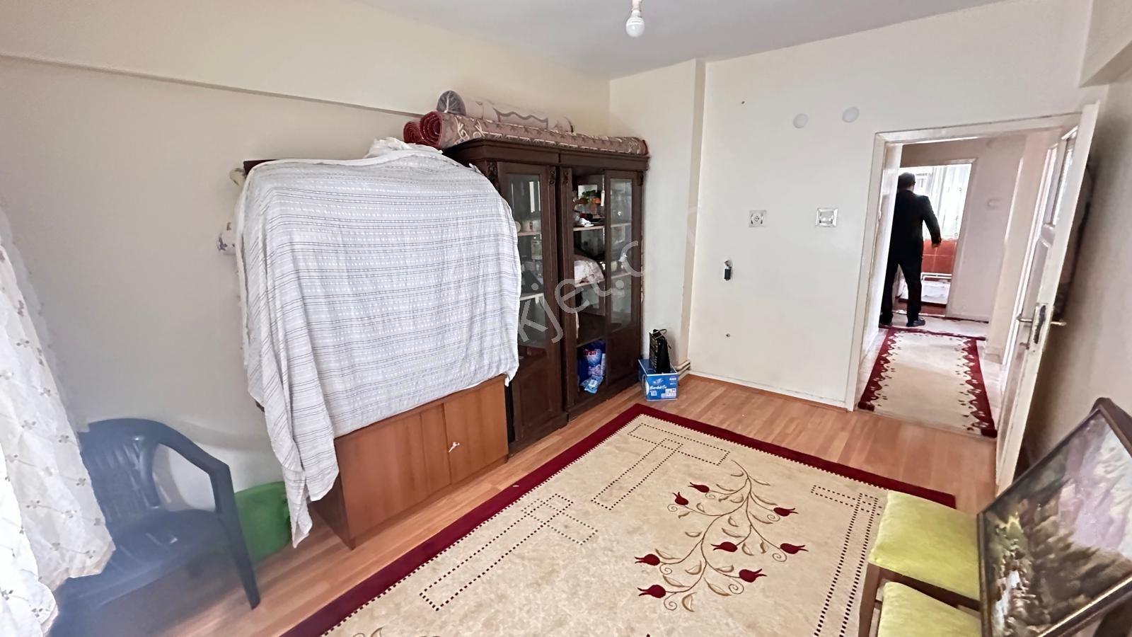 Fsn Den Sincan Mareşal Çakmak Salon Bağımsız Arakatta Geniş 3+1 — fotoğraf 17