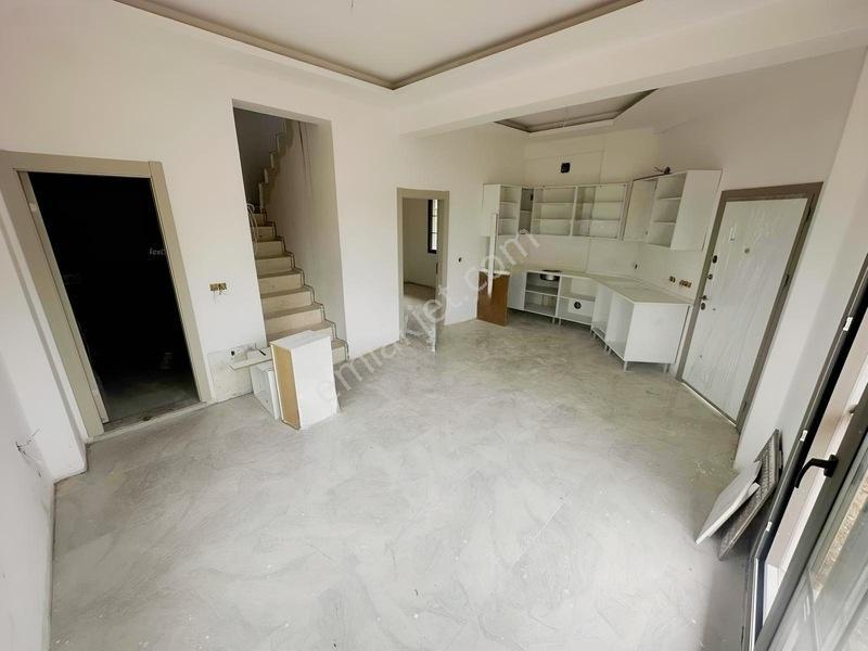 La Bella Mevkii Kendine Ait Bahçeli Garajlı Verandalı Müstakil — fotoğraf 10