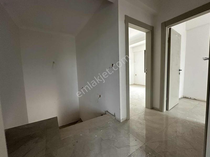 La Bella Mevkii Kendine Ait Bahçeli Garajlı Verandalı Müstakil — fotoğraf 14