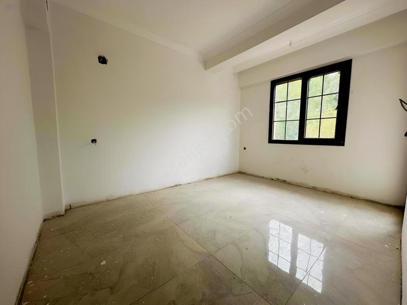 La Bella Mevkii Kendine Ait Bahçeli Garajlı Verandalı Müstakil — fotoğraf 19