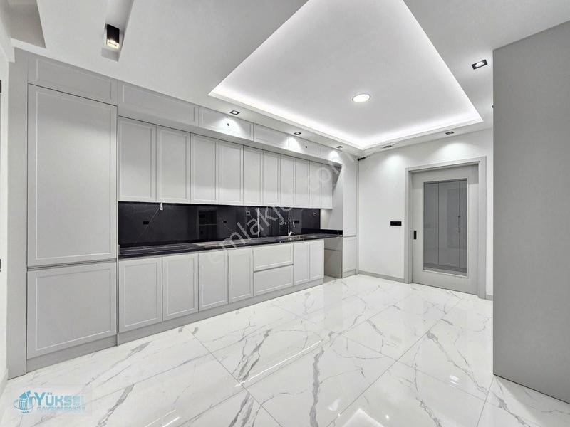 Yüksel'den Selçukbey De Site İçi E.banyolu G.odalı Lüks Daireler — fotoğraf 5