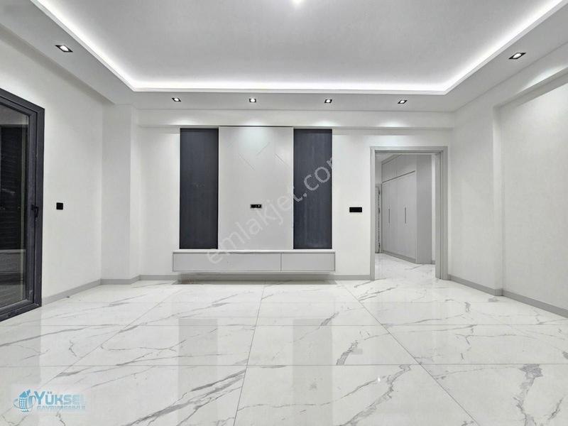 Yüksel'den Selçukbey De Site İçi E.banyolu G.odalı Lüks Daireler — fotoğraf 12