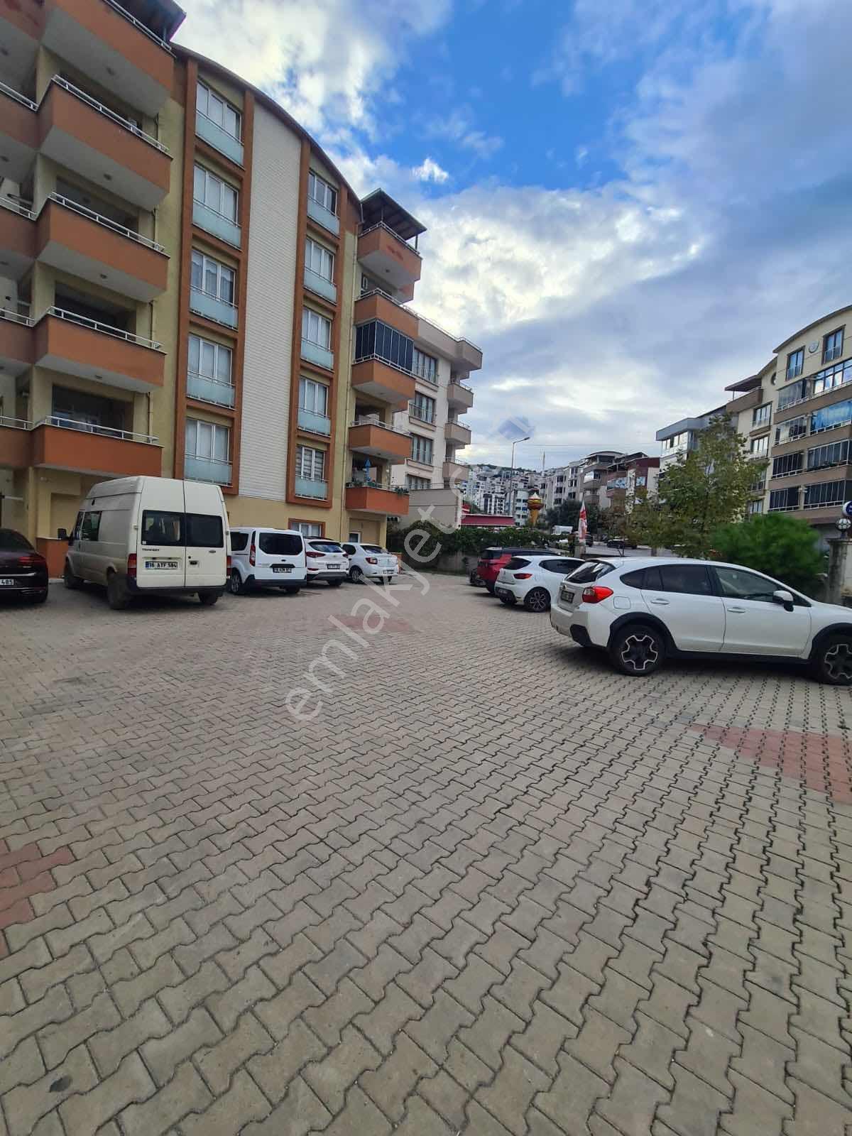 Ulucan'dan Kestel'de Cadde Üstü Site İçi Satılık 3+1 Daire — fotoğraf 6