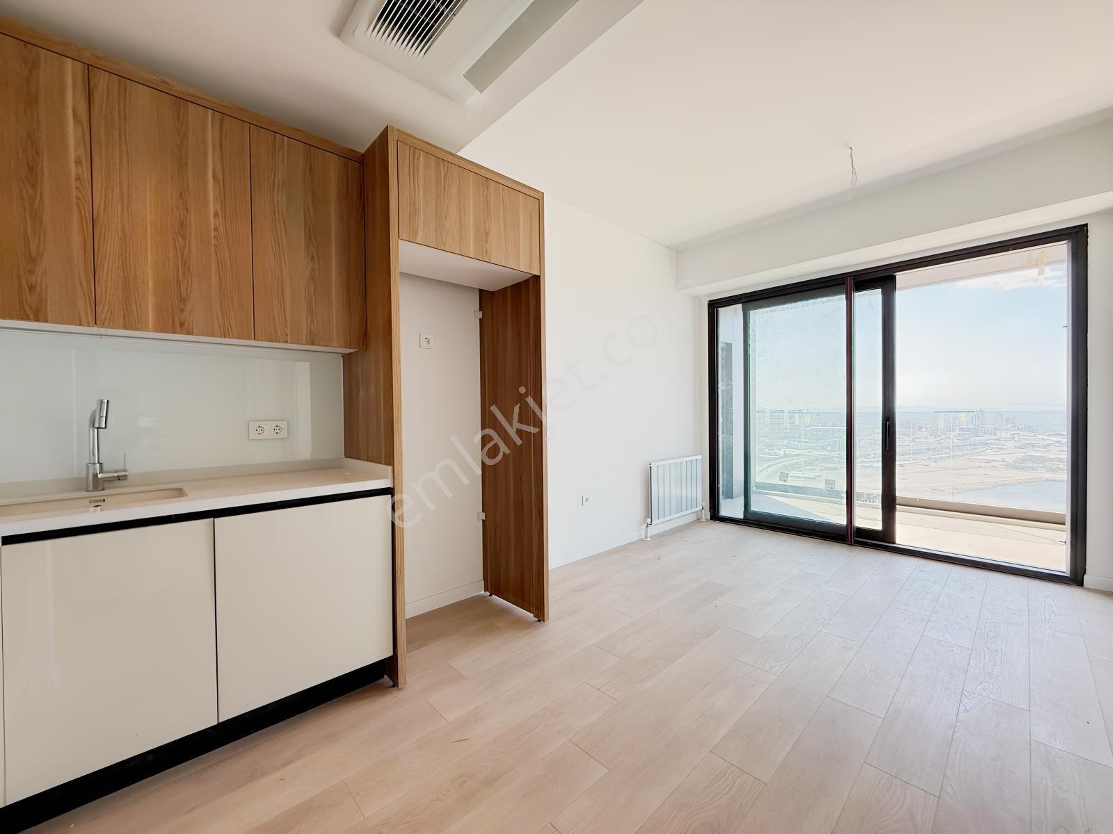 İnci Smyrna' Da Deniz Manzaralı Satılık 1+1 Daire — fotoğraf 12