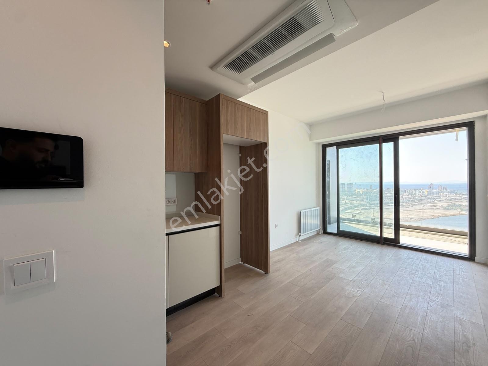 İnci Smyrna' Da Deniz Manzaralı Satılık 1+1 Daire — fotoğraf 14