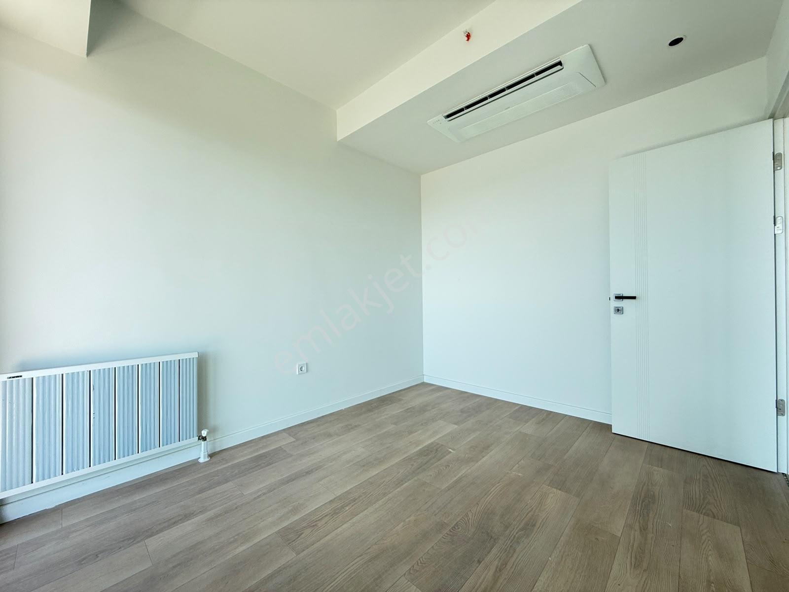 İnci Smyrna' Da Deniz Manzaralı Satılık 1+1 Daire — fotoğraf 16