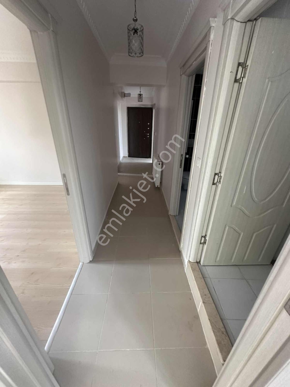 Özer Emlakdan Satılık İskanlı 2+1 Daire — fotoğraf 10