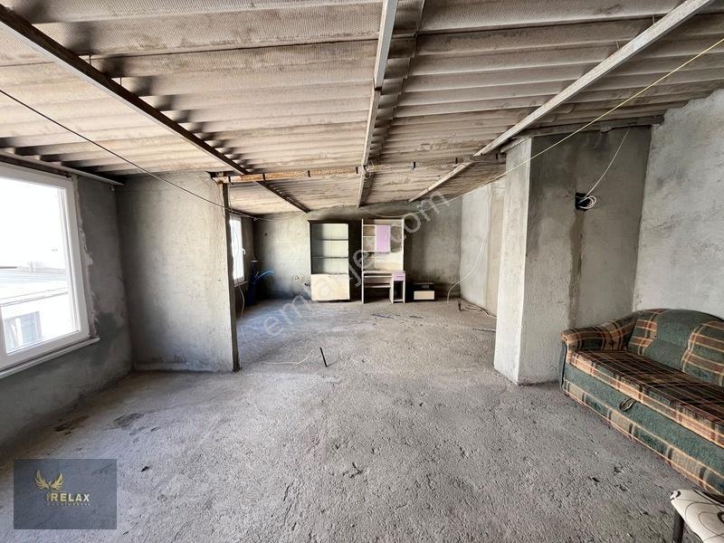 100 Yıl Mah Tel Örgüde Masraflı Satılık Daire — fotoğraf 2
