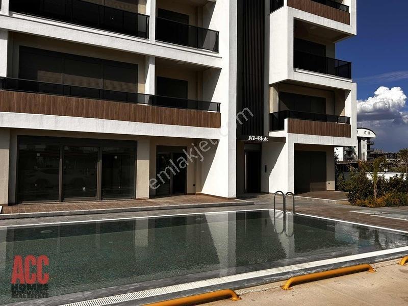 Acc Homes'tan Modern Tasarımlı Sitede Havuz Katı Ters Dublex — fotoğraf 6
