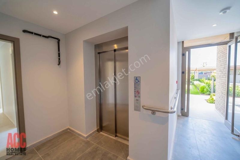 Acc Homes'tan Modern Tasarımlı Sitede Havuz Katı Ters Dublex — fotoğraf 9