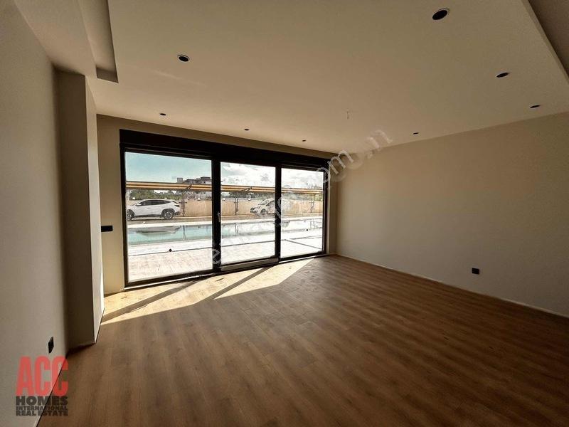 Acc Homes'tan Modern Tasarımlı Sitede Havuz Katı Ters Dublex — fotoğraf 13