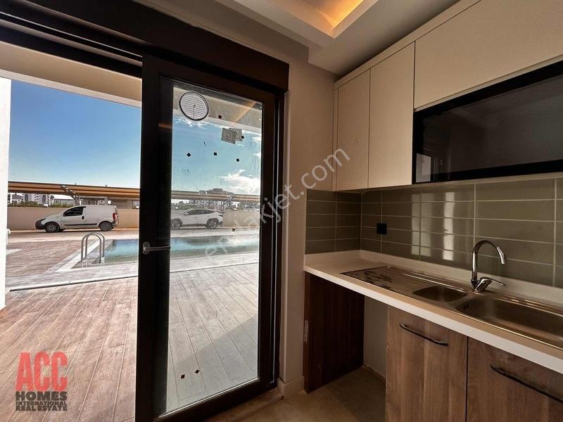 Acc Homes'tan Modern Tasarımlı Sitede Havuz Katı Ters Dublex — fotoğraf 17