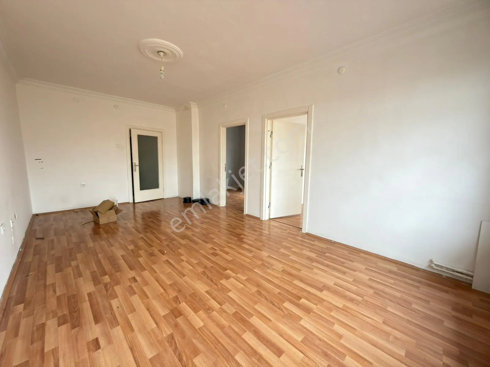 Kariyer'den Yunus Emre Cad. Parareli Katta Manzaralı 3+1 Daire — fotoğraf 7