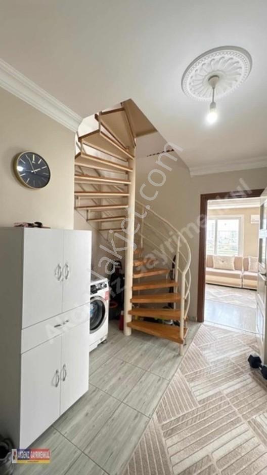 Bahçeşehir'de 2+1 Yatay Mimari Dubleks Teraslı Satılık Daire — fotoğraf 2