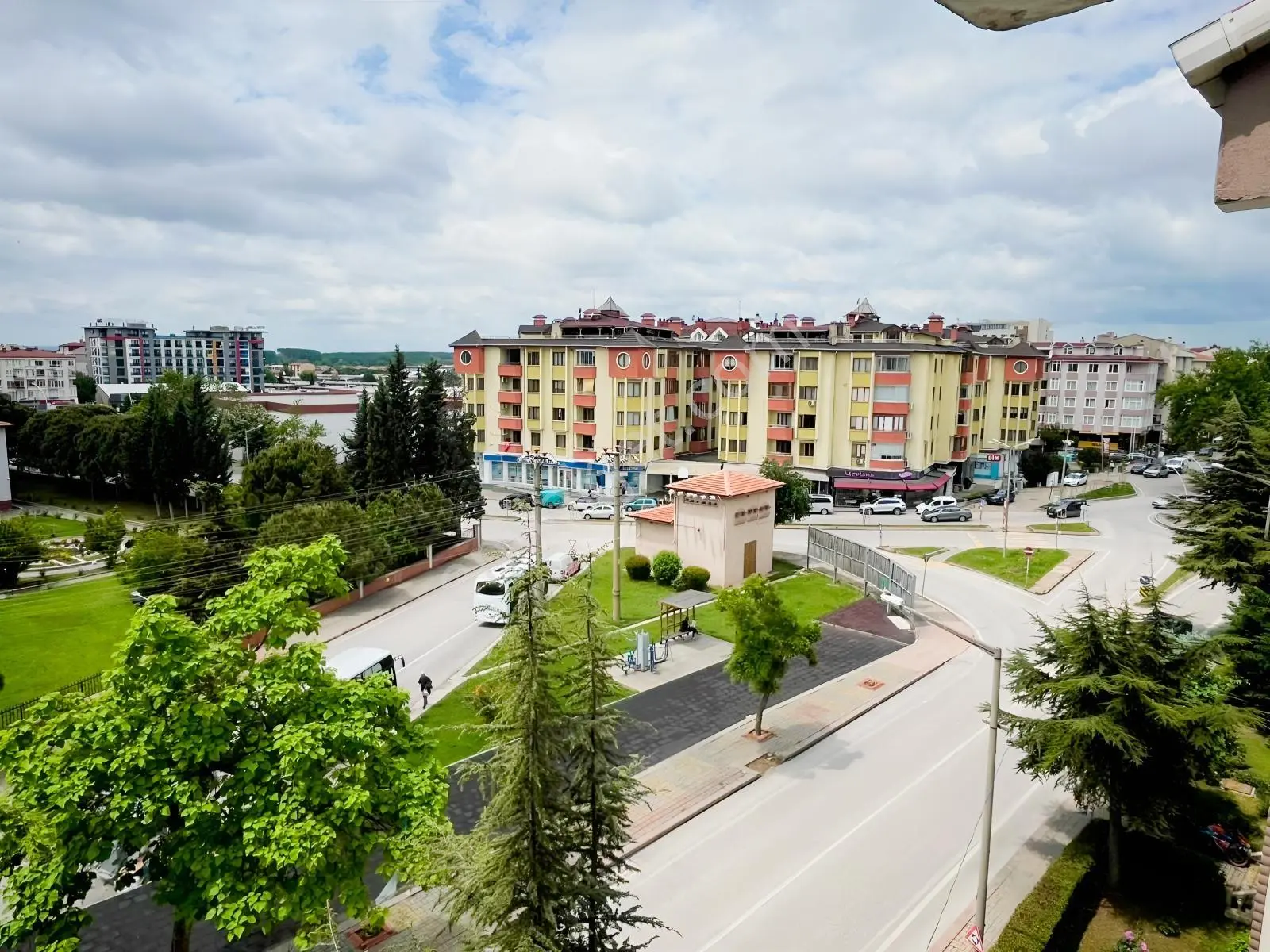 Buluruz'dan Baca Mevkiinde Satılık 4+1 Daire — fotoğraf 2