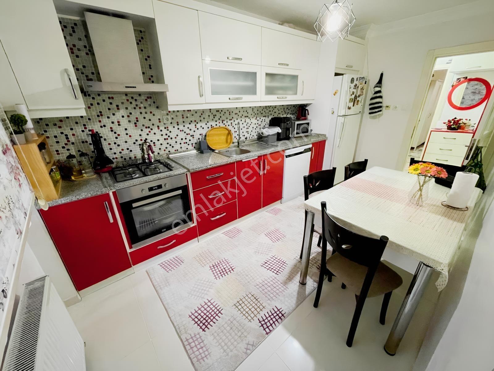 Özkan'dan Perşembe Pazarı'nda Asansörlü 115m² Satılık 3+1 Daire — fotoğraf 12