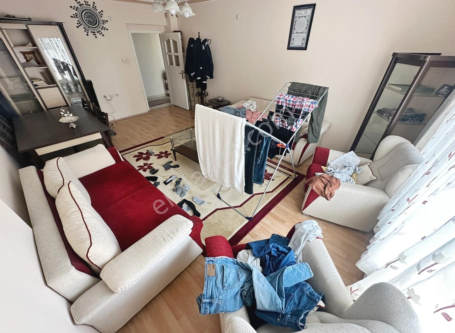 Osmangazi Perşembe Pazarı Altı Ön Cephe Katta Temiz 3+1 Daire — fotoğraf 8