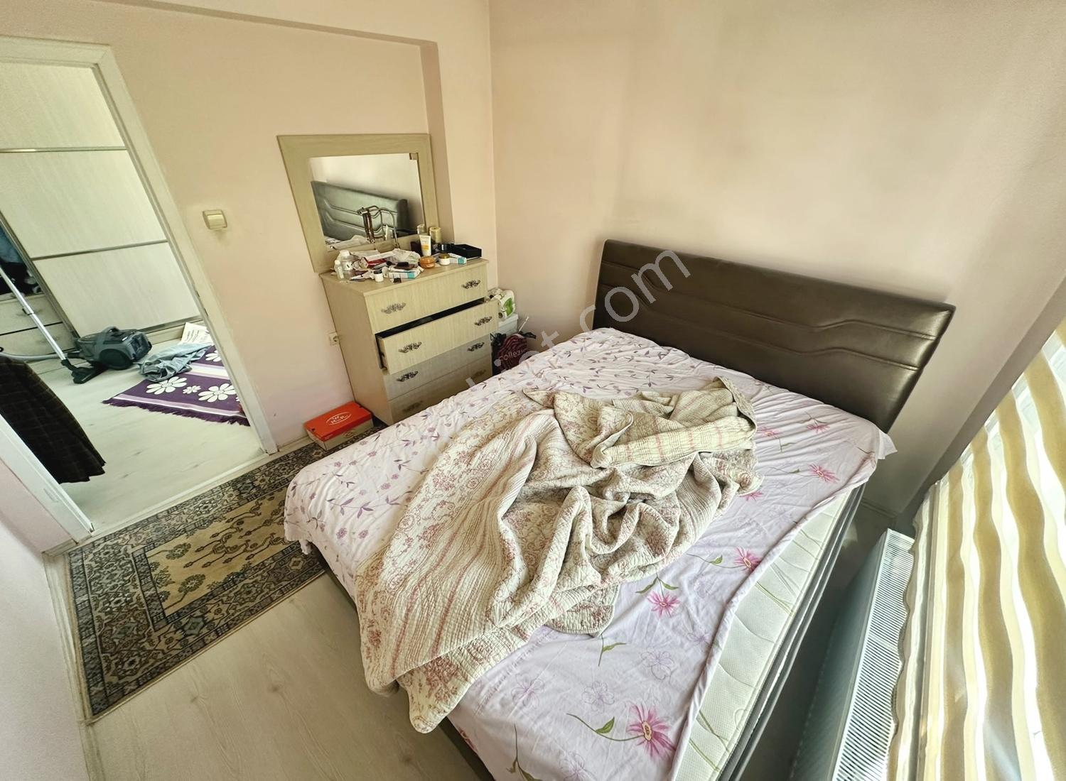 Osmangazi Perşembe Pazarı Altı Ön Cephe Katta Temiz 3+1 Daire — fotoğraf 15