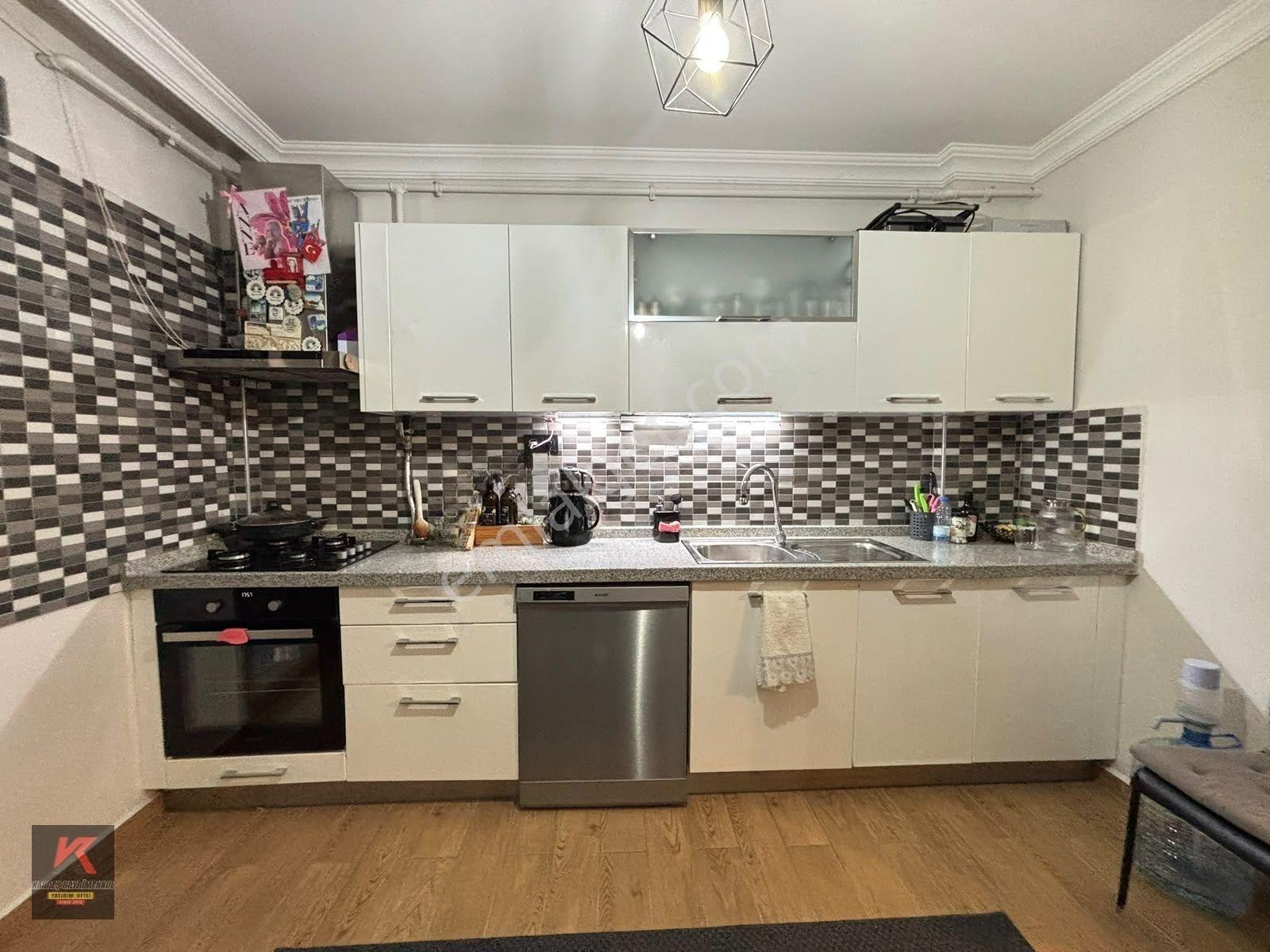 Kardeşten Kayacıkta Deniz Manzaralı Masrafsız 2+1 Satılık Daire — fotoğraf 4