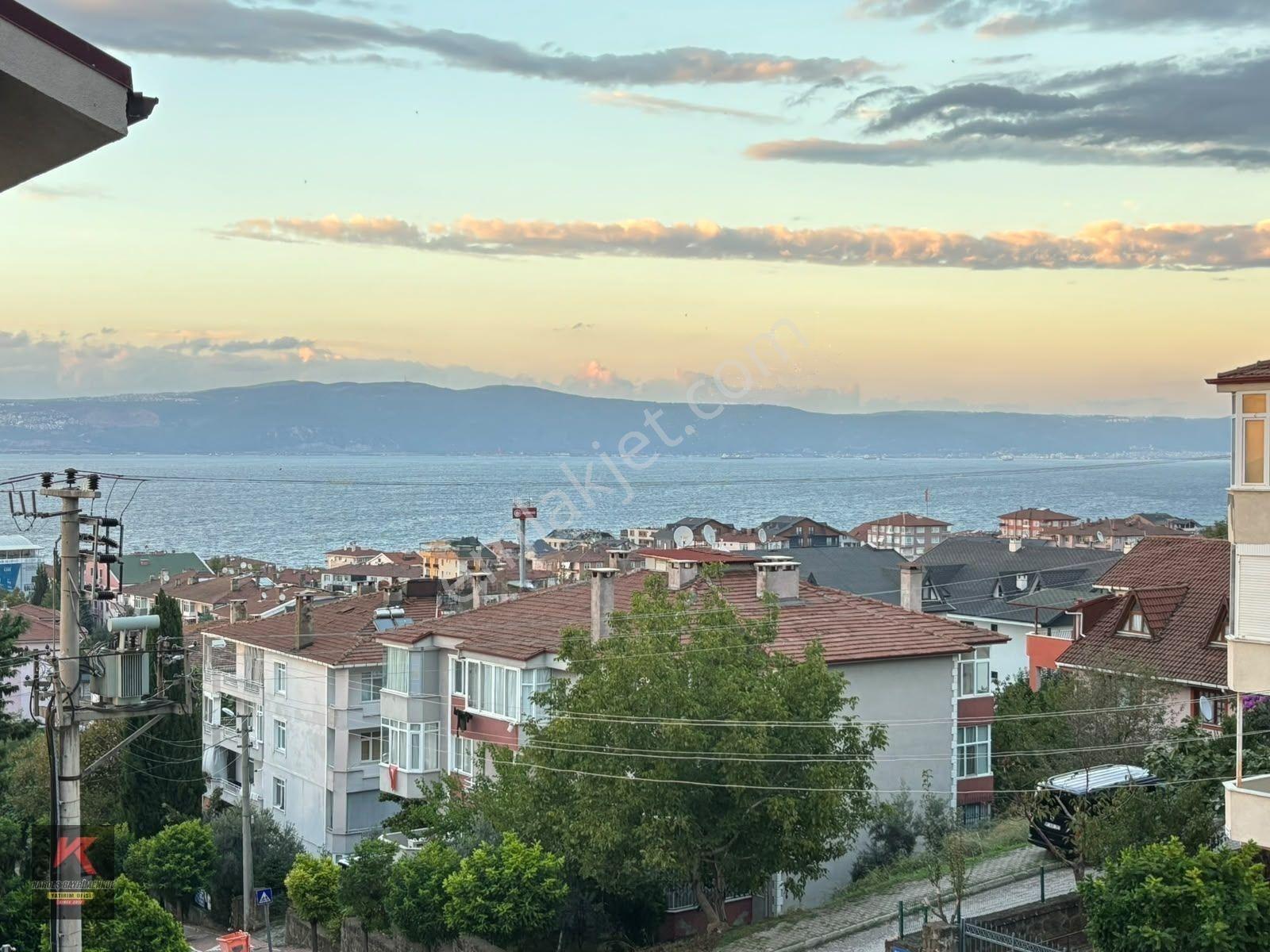 Kardeşten Kayacıkta Deniz Manzaralı Masrafsız 2+1 Satılık Daire — fotoğraf 8