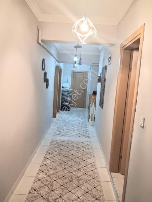Tuşba Emlaktan Satılık İskanlı Kombili Ara Kat 2+1 Daire — fotoğraf 10