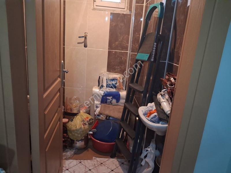 Tuşba Emlaktan Satılık İskanlı Kombili Ara Kat 2+1 Daire — fotoğraf 21