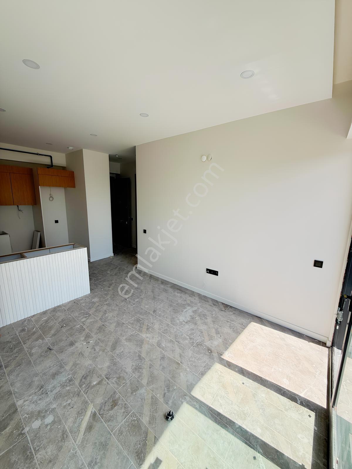 Buluruzdan İstasyon Merkezde Satılık 1+1 — fotoğraf 7
