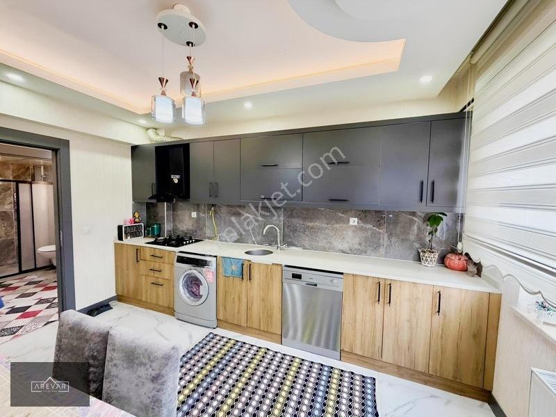 Arevar'dan Ertuğrulgazi'de Satılık Geniş 2+1 Çift Balkonlu Daire — fotoğraf 8