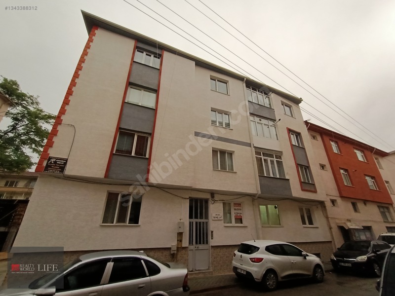 Rw Lıfe // Hayriye Mahallesi Hat Boyu Yakını Kiralık 3+1 Daire
