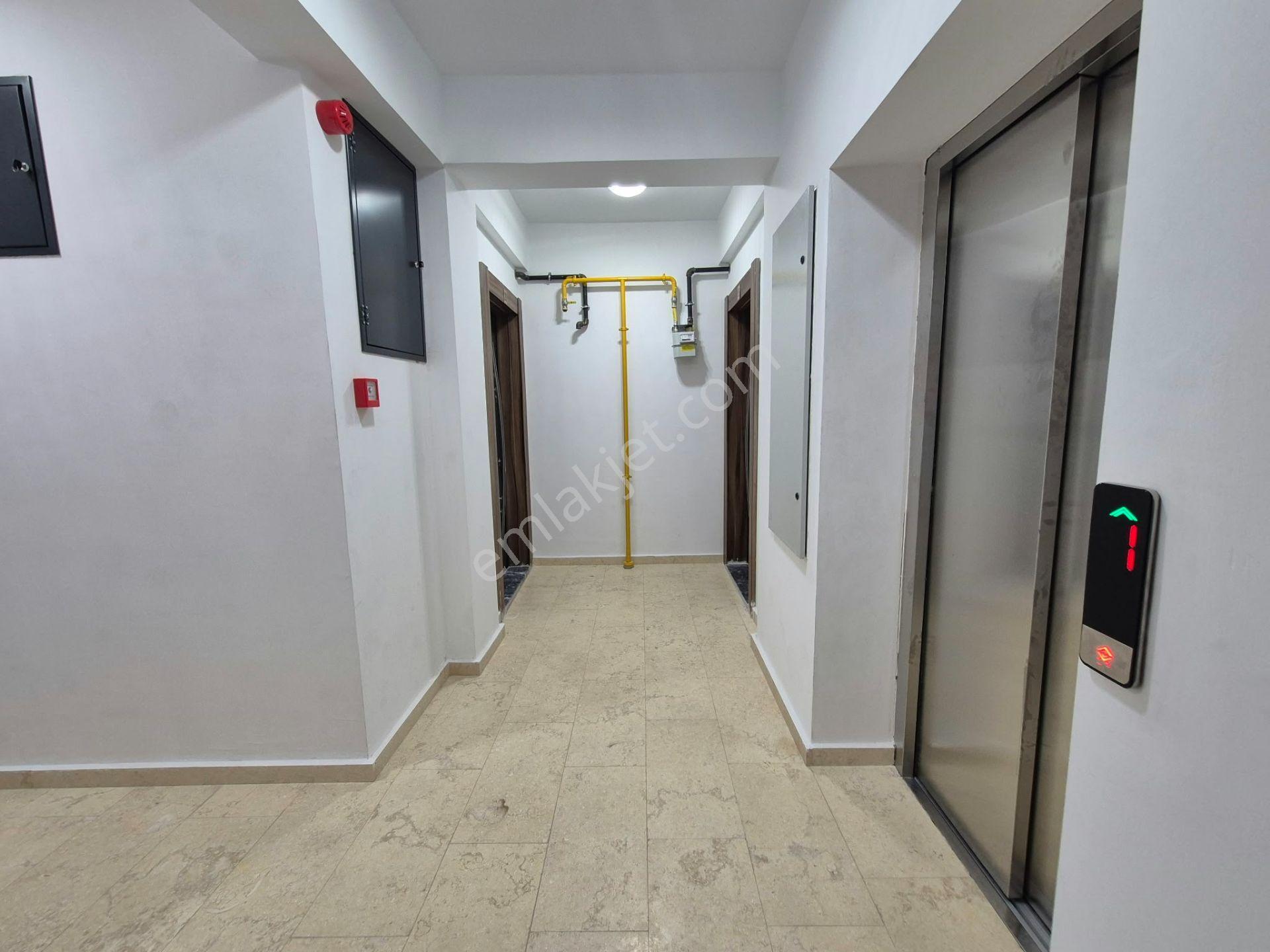 Atakum Yenimahalle'de Deniz Manzaralı 2+1 Daire — fotoğraf 14